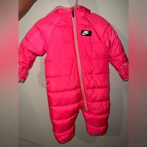 Nike Snow Suit 9month Hot pink